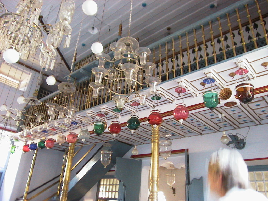 20031221-160004_India_Kerala_Cochin_Jewish_Pardesi_Synagogue