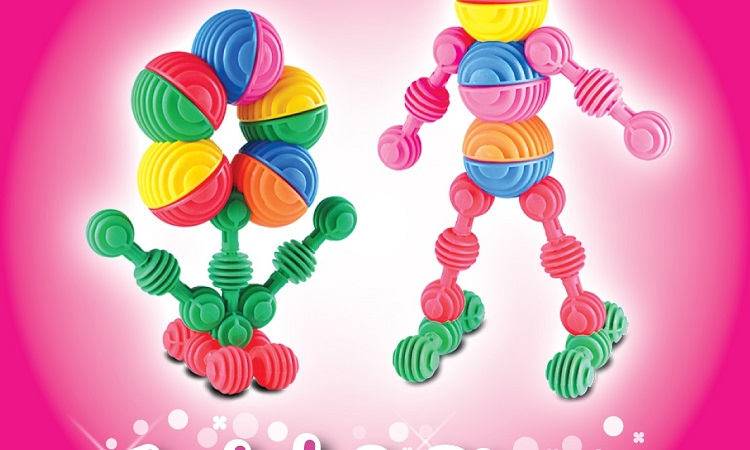 5 Great Games & Apps to Make Traveling with Kids Easier