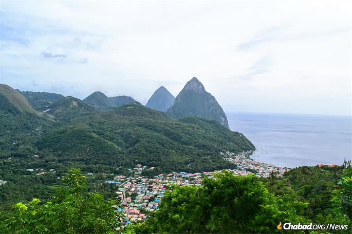 On Sunny St. Lucia, Chabad Couple Builds a Jewish Community