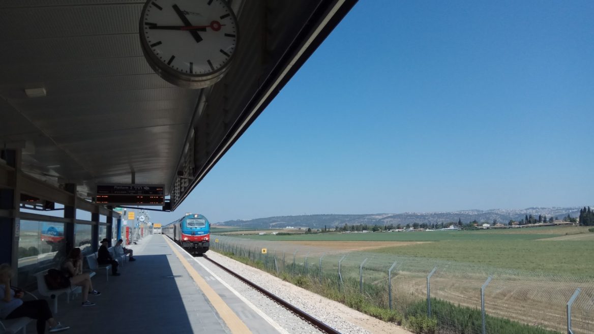 11 delightful Israeli day trips on the train