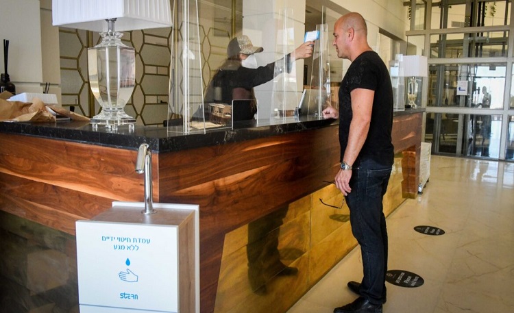 8 smart technologies to help us get traveling again