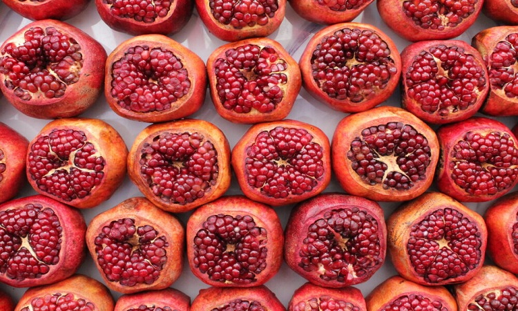 10 great reasons to love the pomegranate