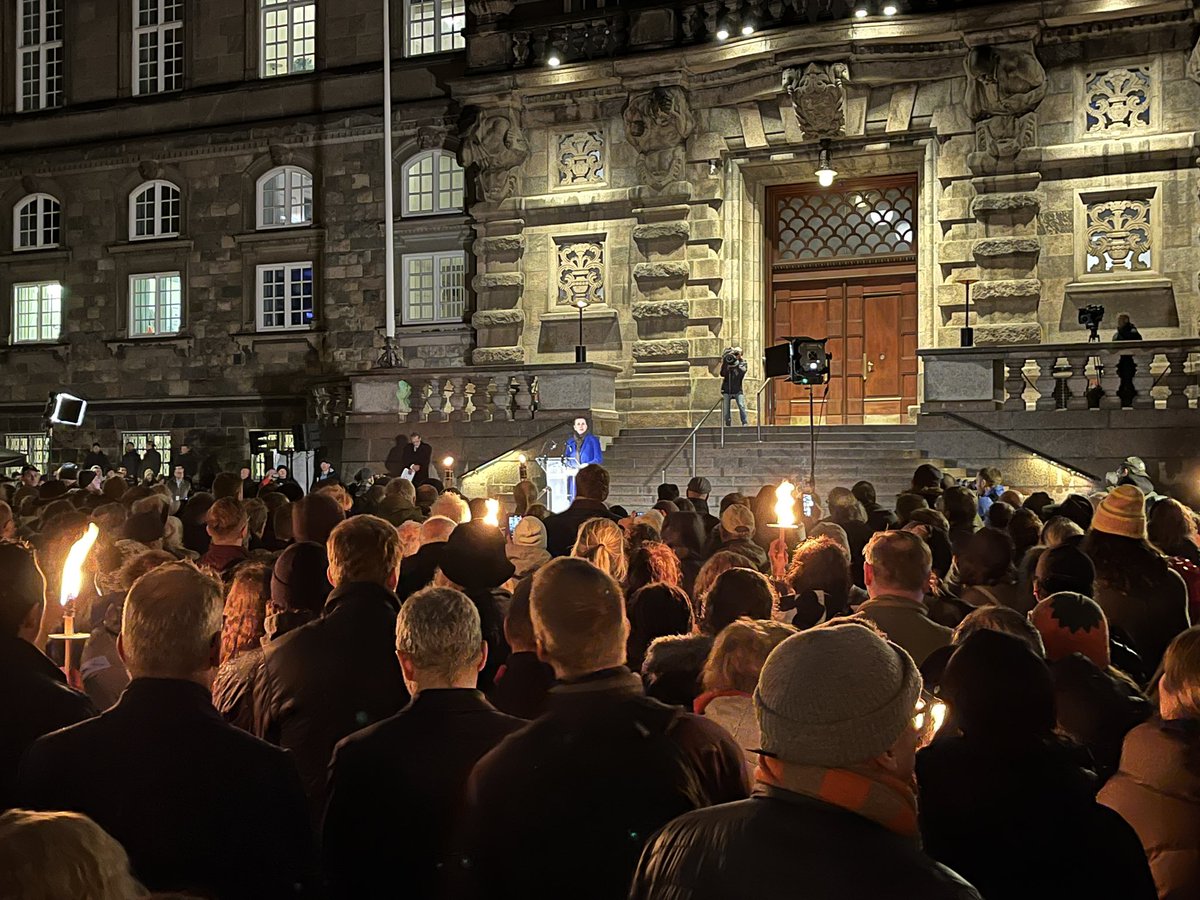 Danish Jewish community commemorates Kristallnacht with torchlight procession