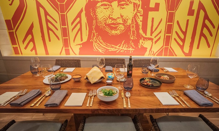 Kosher Dining in Paradise: Inside Cinkō’s Unique Latin Fusion Experience with Donovanh Ortiz Perez”